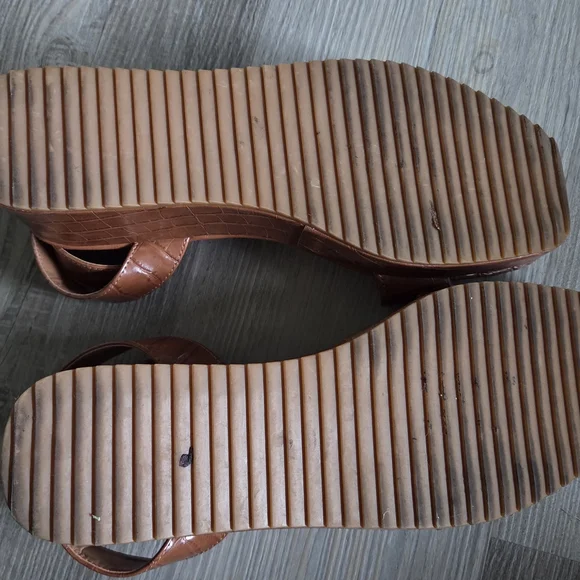 ASOS Tan Croc-Pattern Wedge Sandals - Picture 3 of 3